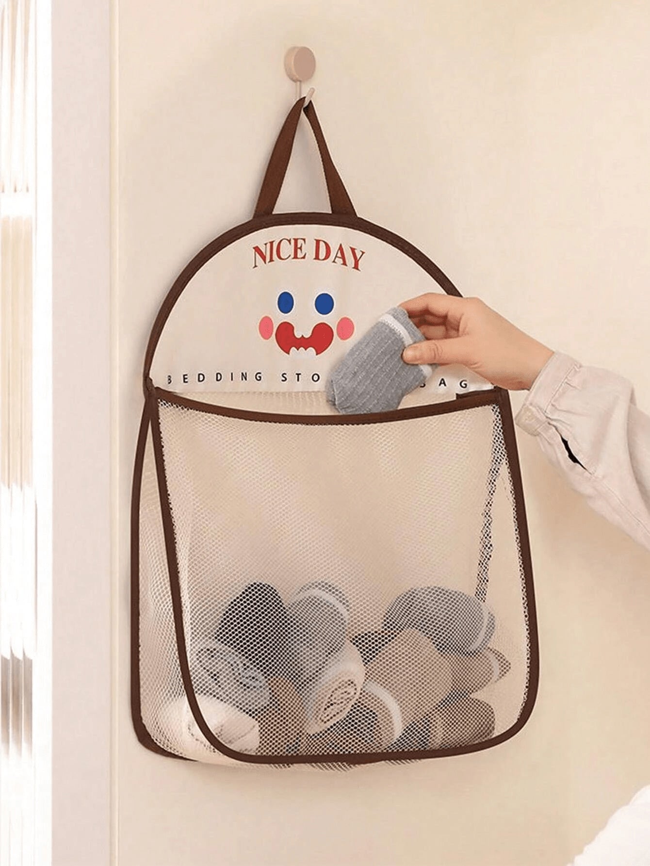 1 pezzo Borsa a rete appesa, organizer per il bucato in poliestere traspirante e lavabile, sacchetto di smistamento per biancheria intima e calze da appendere alla parete