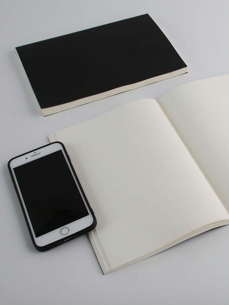 Quaderno con copertina rigida nera, 256 pagine spesse, in formato A5/B5, minimalista, con pagine in bianco a griglia e a righe, diario