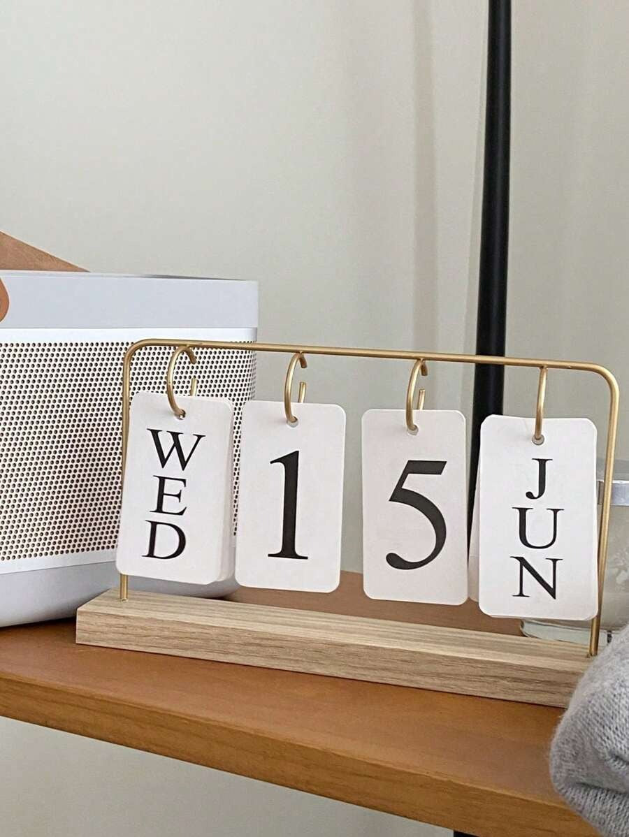 Calendario perpetuo da tavolo in legno - display mese/data in metallo e legno con finitura dorata, decorazione d'ufficio riutilizzabile per insegnanti/studenti - forniture per aula