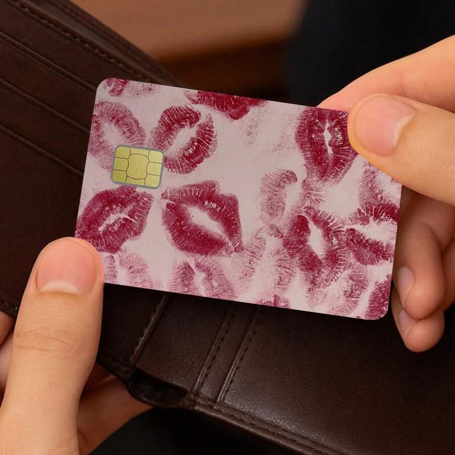 Adesivo per carta di credito/debito con motivo di rossetto alla moda, divertente meme, adatto per carte di credito, citazione da damigella d'onore, decorazione per tessera di trasporto
