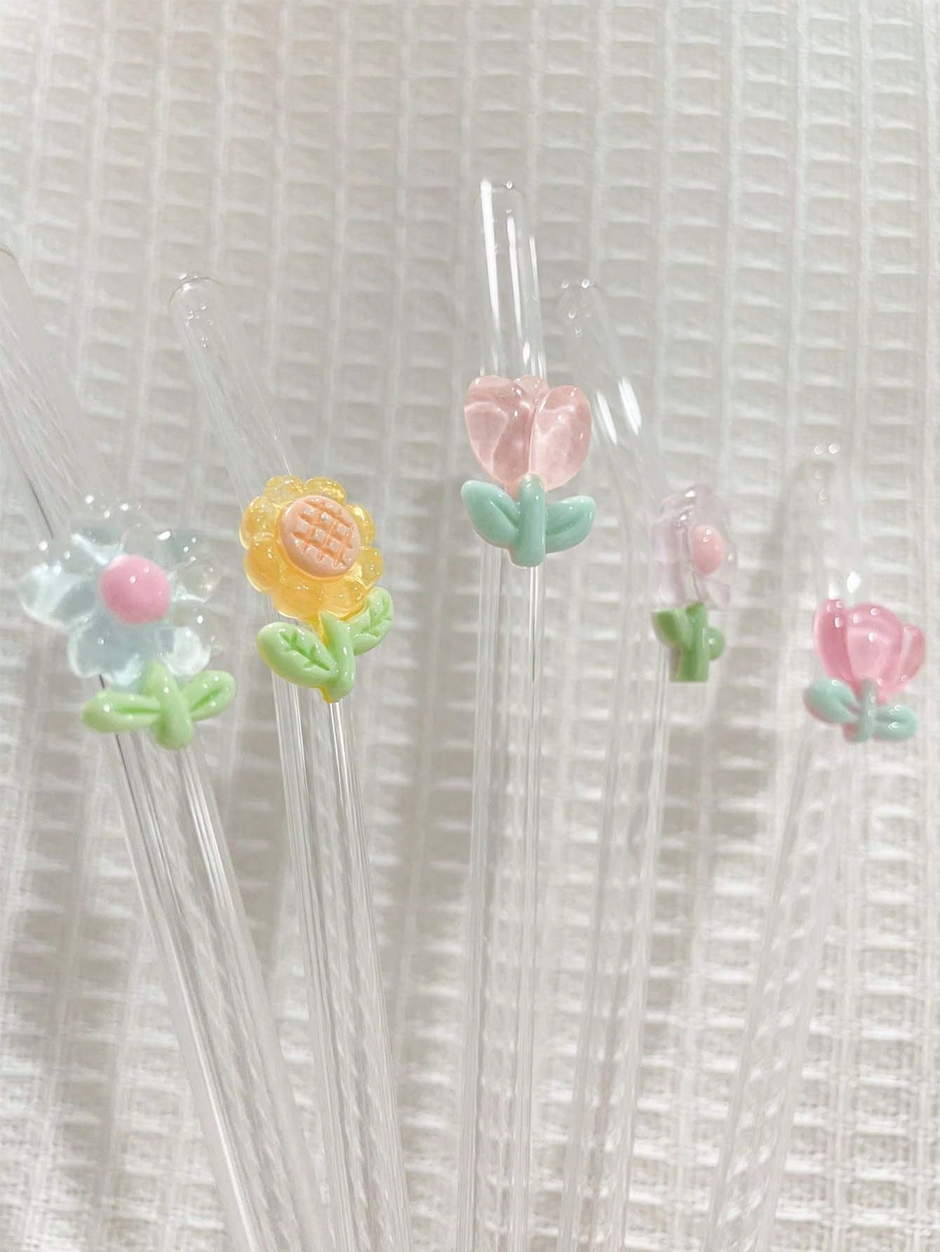 1/2 pezzi di cannucce in vetro resistente al calore decorate con fiori, adatte per bere succhi di frutta, tè al latte, caffè, bevande fredde, con design curvo e decorazione a forma di frutta