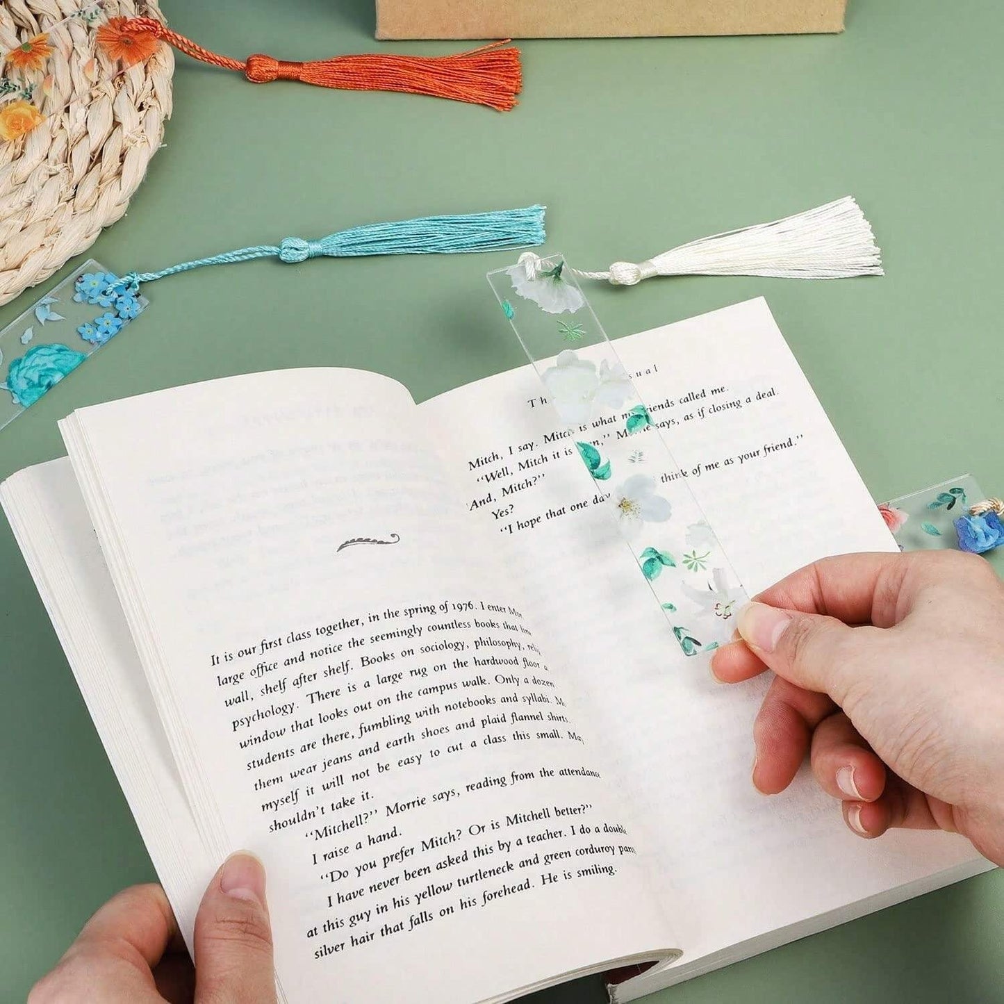 Pezzi Segnalibri in resina con fiori trasparenti, segnalibri floreali per donne, segnalibri carini con fiori e nappe, regali di Natale e riempitivi per calze per donne