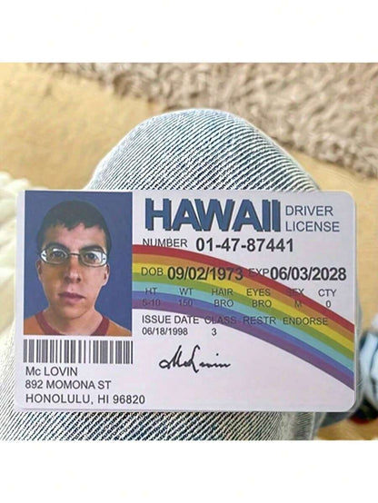 Carta d identità di plastica stile McLovin di - Stile di patente hawaiana - Novità divertente per tutte le età, oggetto di scena per costumi, impermeabile e compatto