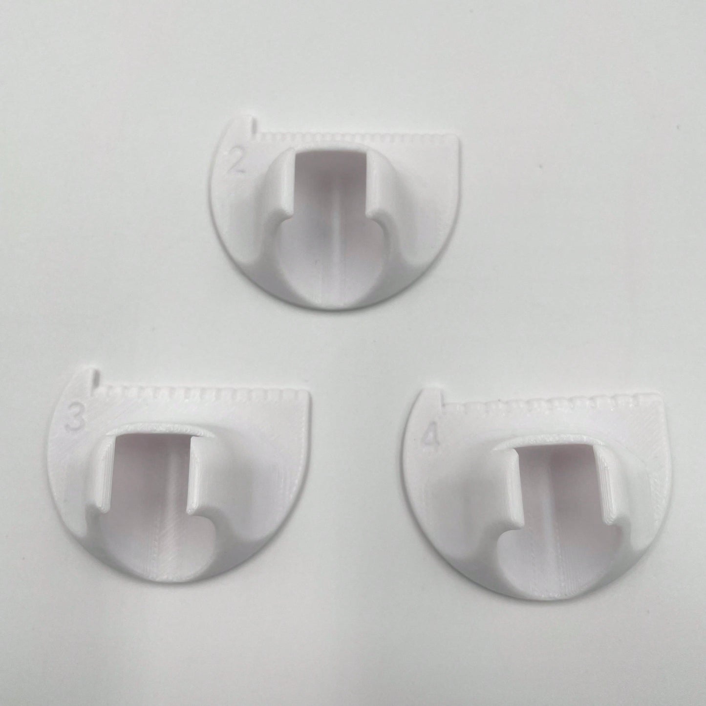 Set di strumenti per cucire, modello di distanza per aghi da cucire, modello per la creazione di punti di cucito uniformi con tre misure, tappetino antiscivolo, accessorio per il trattamento delle cuciture fai-da-te