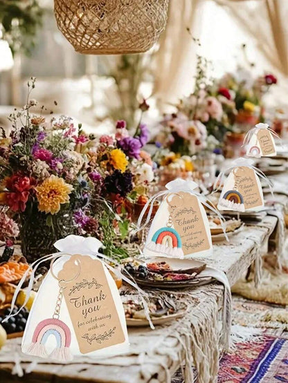 Set regalo di 30 pezzi/15 pezzi di portachiavi intrecciati arcobaleno, inclusi 5 pezzi/10 pezzi di portachiavi fatti a mano, 5 pezzi/10 pezzi di biglietti di ringraziamento e 5 pezzi/10 pezzi di sacchetti in organza, portachiavi intrecciati