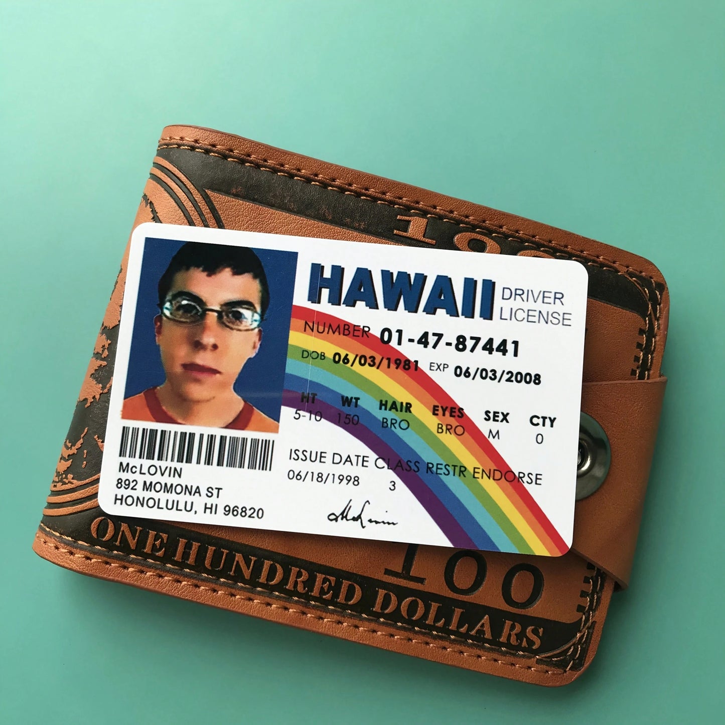 Carta d identità di plastica stile McLovin di - Stile di patente hawaiana - Novità divertente per tutte le età, oggetto di scena per costumi, impermeabile e compatto