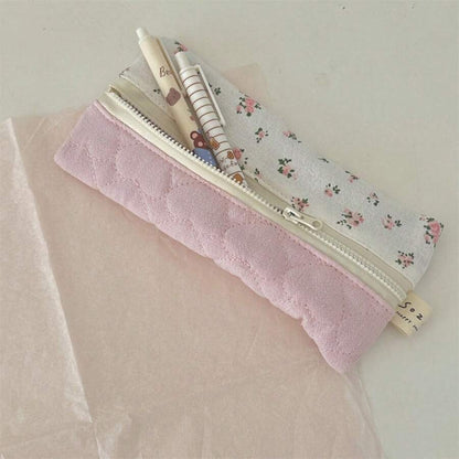 Astuccio per matite con delicati fiori piccoli, borsa portaoggetti carina e portatile in stile coreano (in materiale tessile, adatto per uso quotidiano e scolastico)