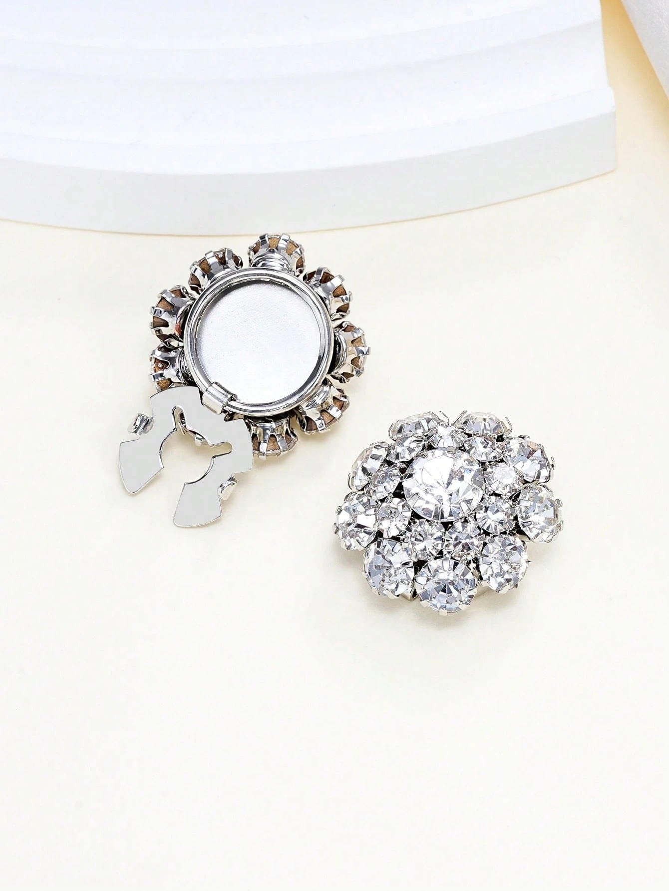 1/2/4 pezzi Copri bottoni da 23mm con strass per donna, copri bottoni in cristallo, copri bottoni a molletta staccabili, bottoni in cristallo decorativi per abbigliamento, bottoni a scatto con pinze per abiti