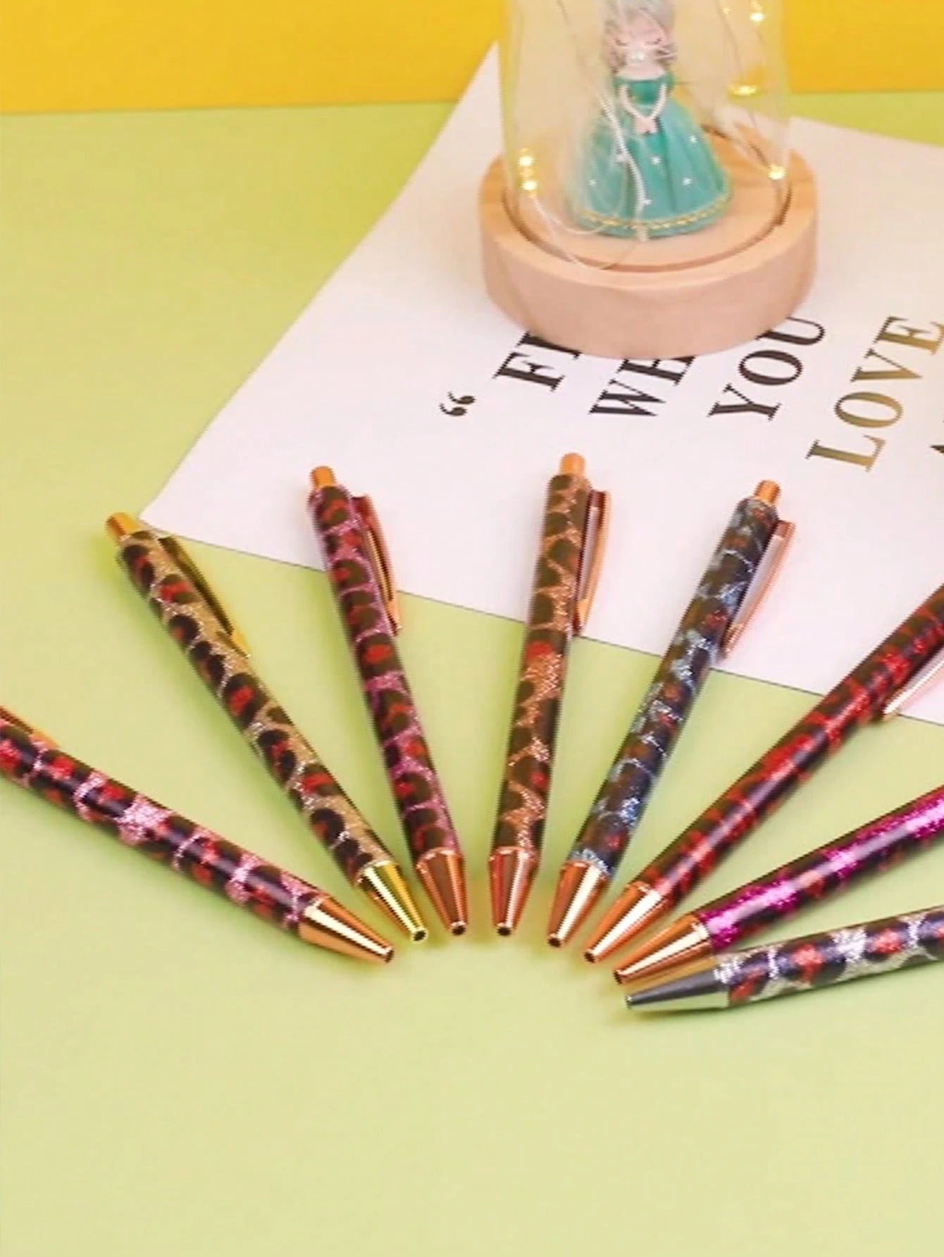 Penna a sfera con paillettes in metallo, penna a palloncino per ufficio, articoli di cartoleria e pubblicità, regalo a forma di pallino con polvere d'oro adatto per l'apprendimento in ufficio