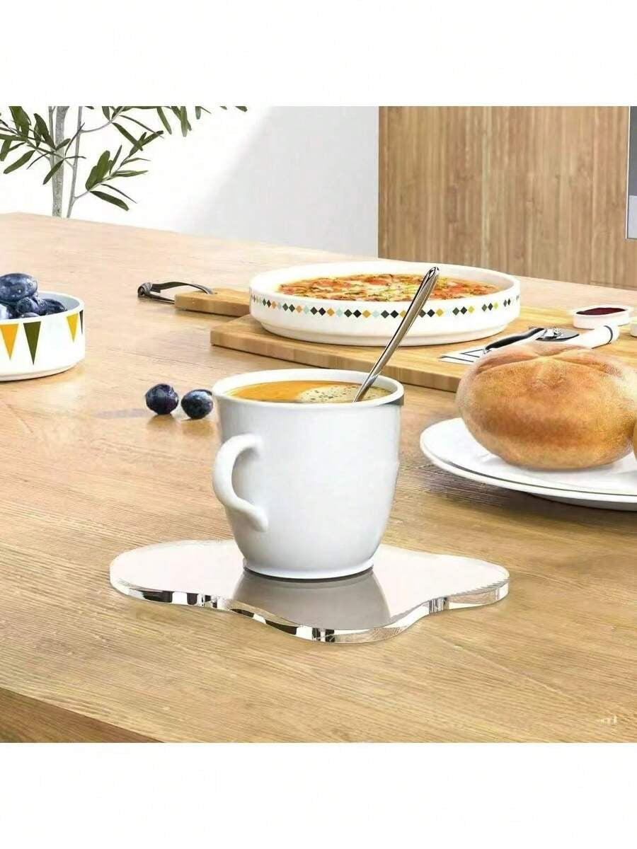 Sottobicchiere in acrilico trasparente a forma di nuvola creativa - resistente al calore, antiscivolo, adatto per tazze di caffè e tè, ottimo per la decorazione domestica e per la ristorazione