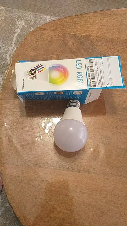 Lampadina 220 W LED multicolore a infrarossi con telecomando e luminosità regolabile