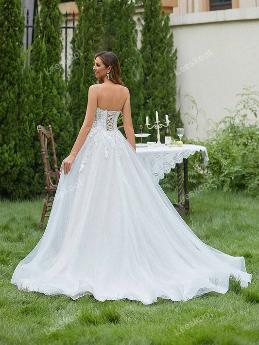 Abito da sposa elegante con contrasto di ricamo in rete e tubo, abito da sposa