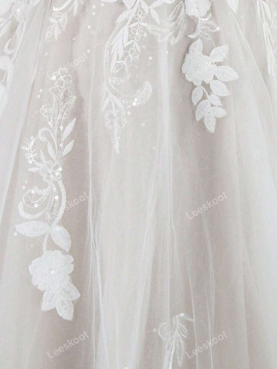 Abito da sposa elegante con contrasto di ricamo in rete e tubo, abito da sposa