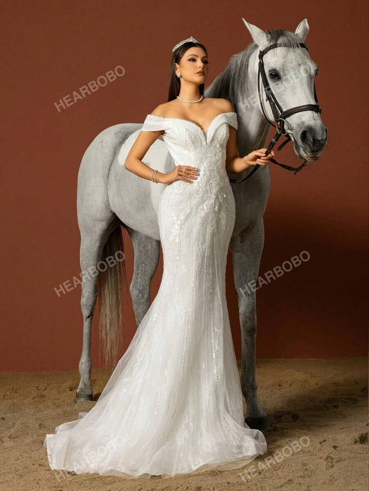 Elegante abito da sposa da donna in colore unito con design semplice in rete, abito da sposa bianco