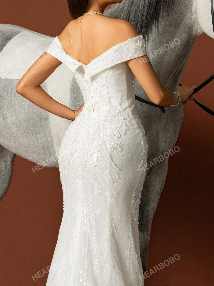 Elegante abito da sposa da donna in colore unito con design semplice in rete, abito da sposa bianco
