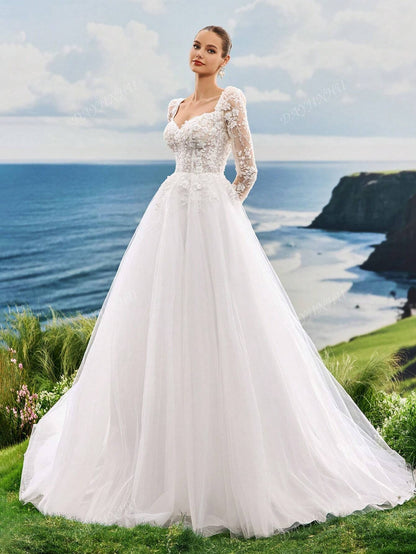 Abito da sposa lungo con maniche lunghe, collo a forma di cuore in pizzo ricamato con perle, corpetto in rete a forma di A con strascico, di lusso, elegante e romantico