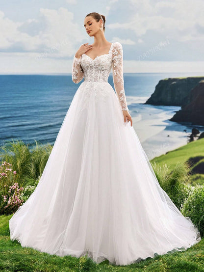 Abito da sposa lungo con maniche lunghe, collo a forma di cuore in pizzo ricamato con perle, corpetto in rete a forma di A con strascico, di lusso, elegante e romantico