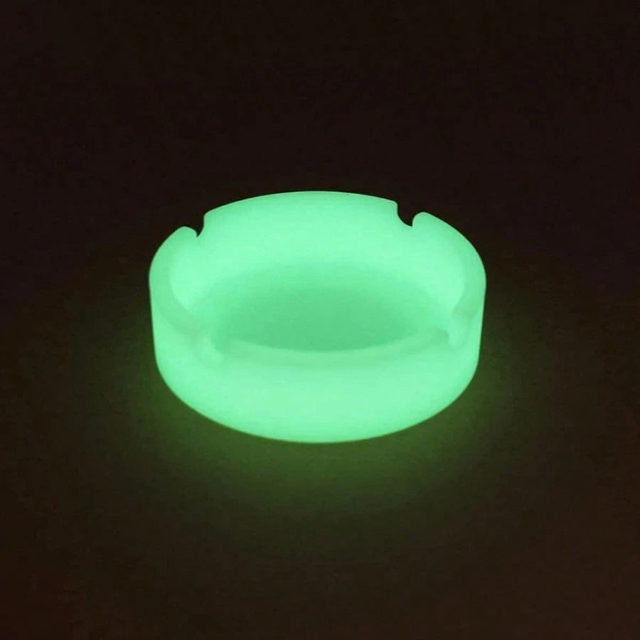 1 pezzo Portacenere in silicone grande capacità fosforescente per uso domestico, regalo di San Valentino per ragazzi e ragazze