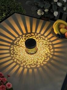 1/2/4 - Luci di proiezione alimentate a energia solare con motivo a pavone, luci da parete a LED, interruttore in plastica, batteria al nichel - perfette per decorare giardini, prati, terrazze, scale e feste di compleanno.