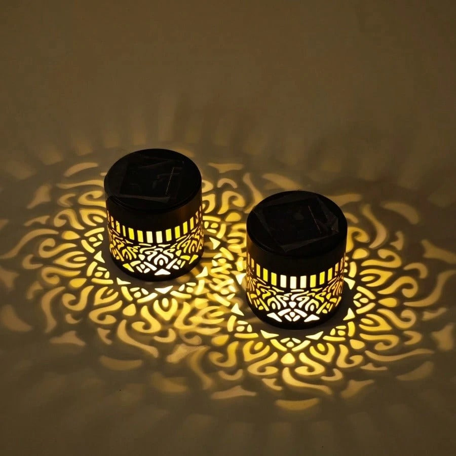 1/2/4 - Luci di proiezione alimentate a energia solare con motivo a pavone, luci da parete a LED, interruttore in plastica, batteria al nichel - perfette per decorare giardini, prati, terrazze, scale e feste di compleanno.